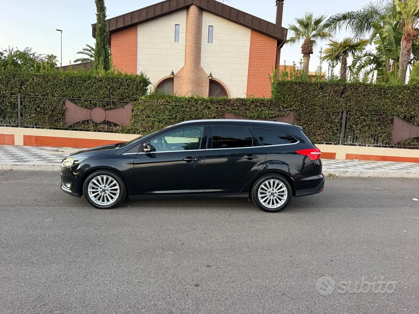 Ford Focus 2015 photo 3