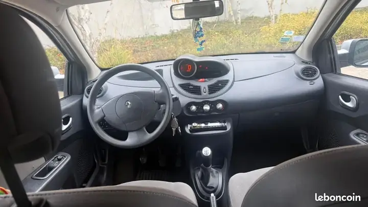 Renault Twingo 2010 photo 3