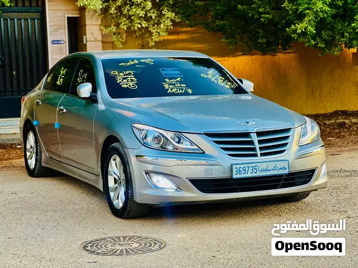 Genesis Sonata 2013 photo 3