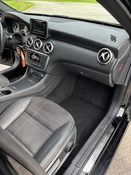 Mercedes-Benz A 200 D 2014 photo 3