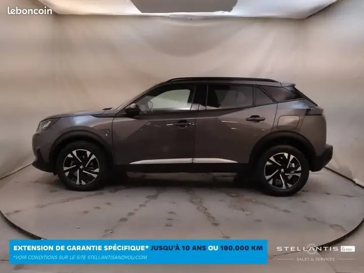 Peugeot 2008 2023 photo 2