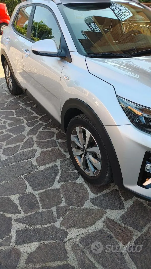 Kia Stonic 2022 photo 3