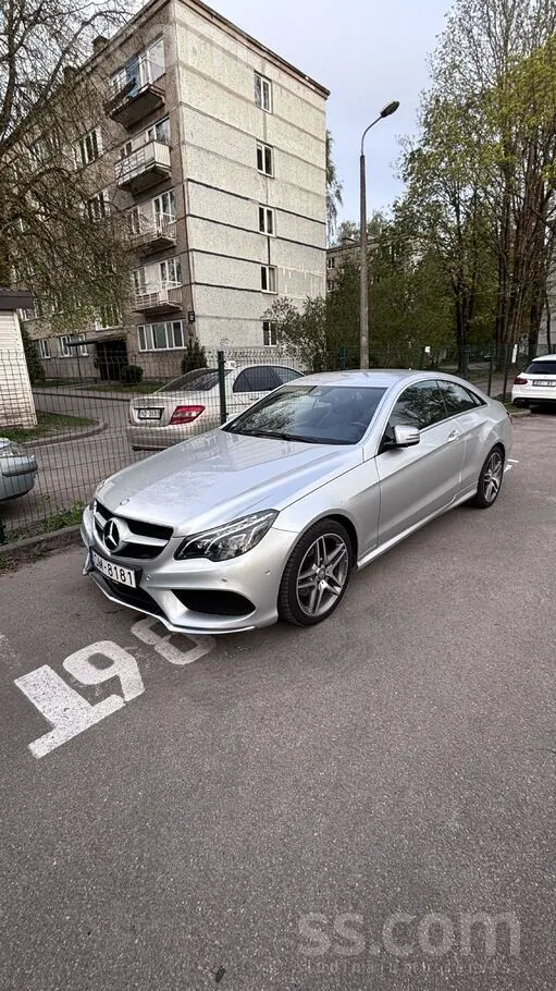 Mercedes-Benz E200 2017 photo 3