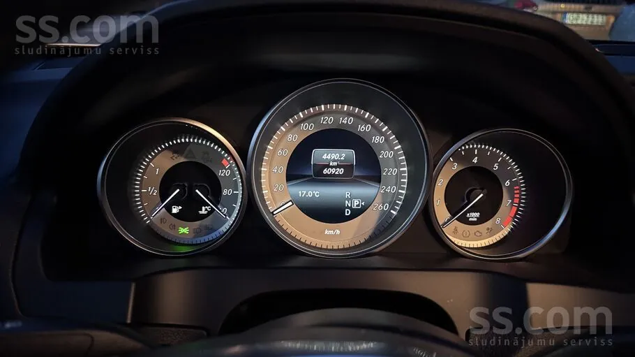 Mercedes-Benz E200 2017 photo 2