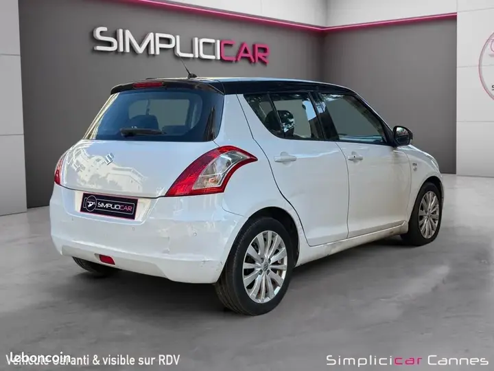 Suzuki Swift 2012 photo 5