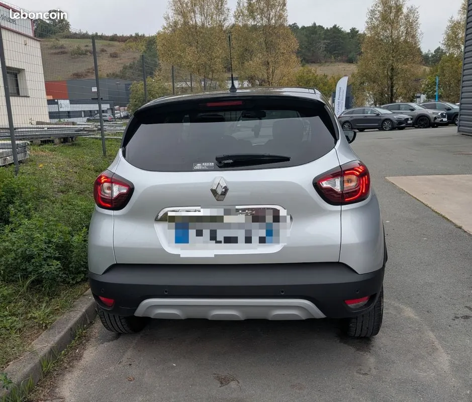 Renault Captur 2019 photo 2