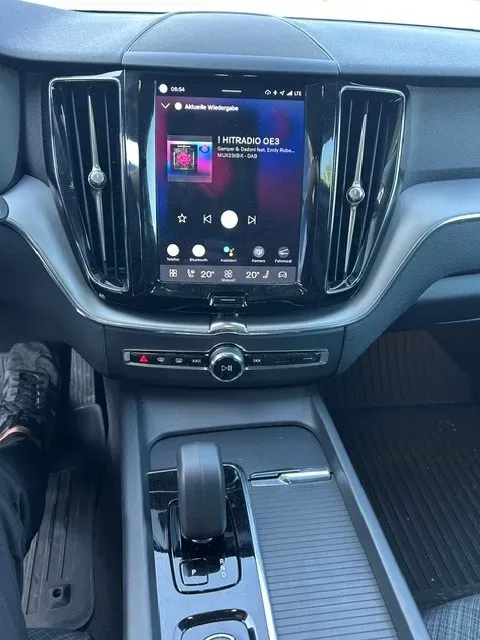 Volvo Xc60 2023 photo 3