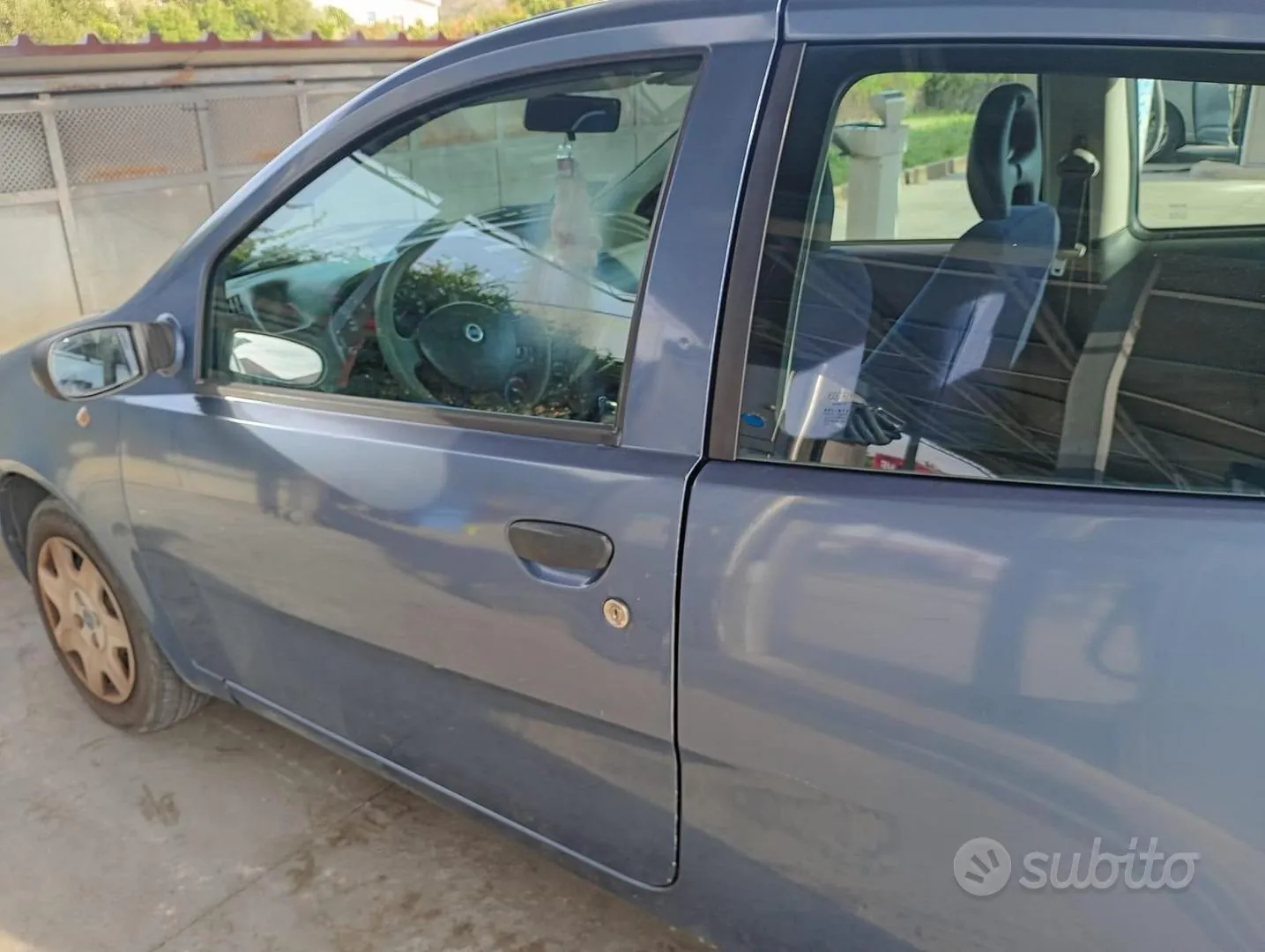 Fiat Punto 2003 photo 2