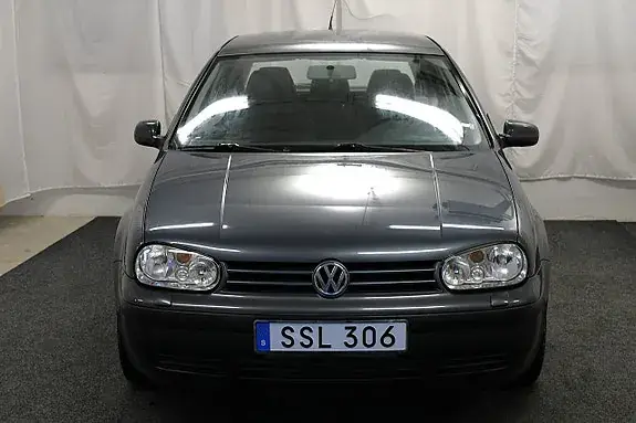 Volkswagen Golf I 2002 photo 2