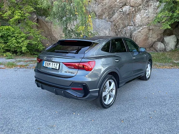 Audi Q3 2023 photo 4