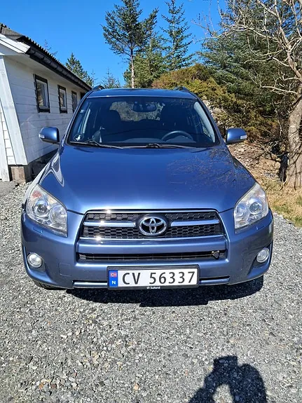 Toyota Rav4 2010 photo 2