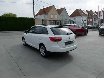 Seat Ibiza 2011 photo 3