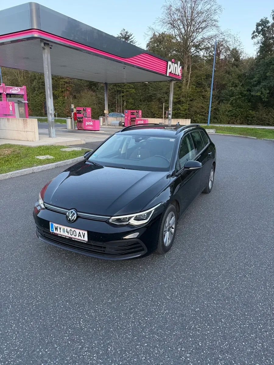 Volkswagen Golf 2024 photo 2