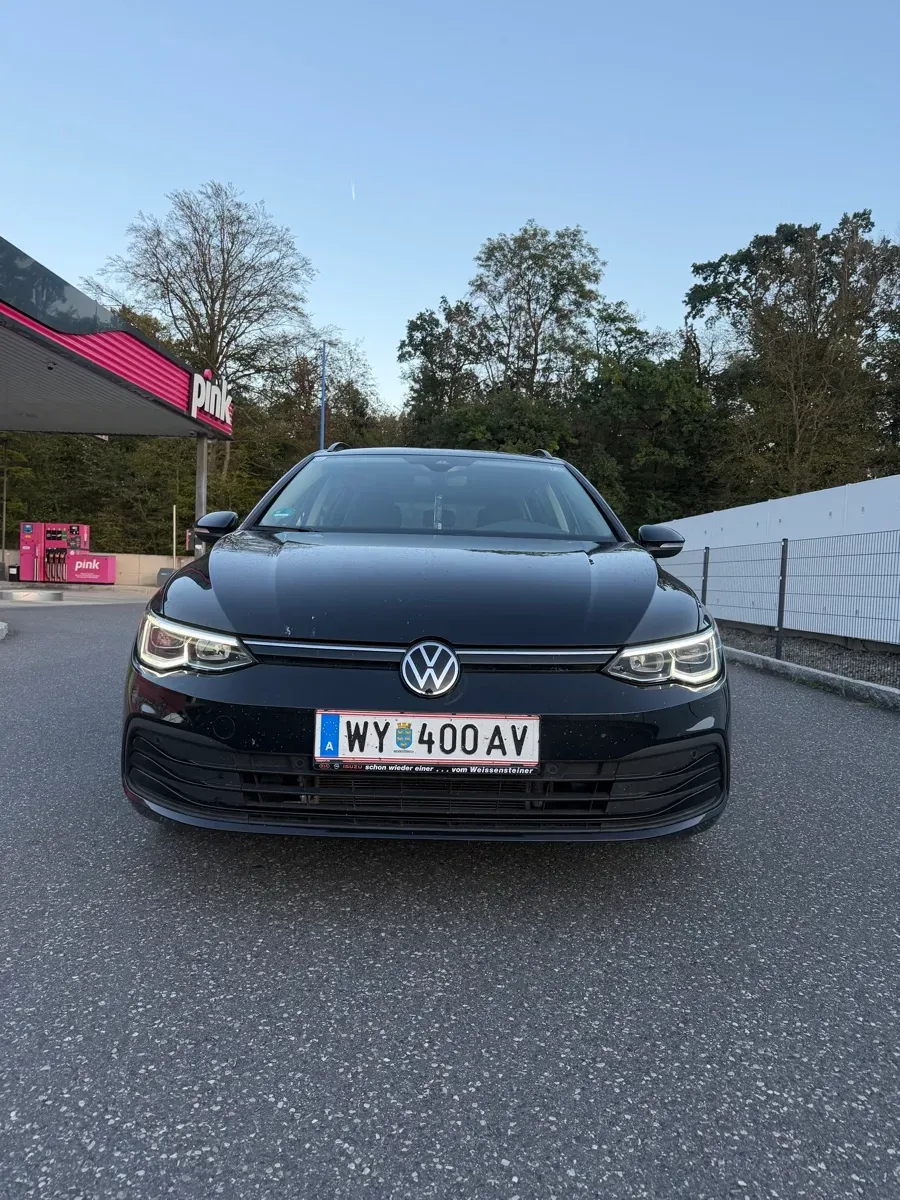 Volkswagen Golf 2024 photo 3