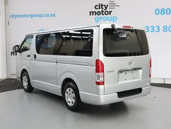 Toyota Hiace 2022 photo 3