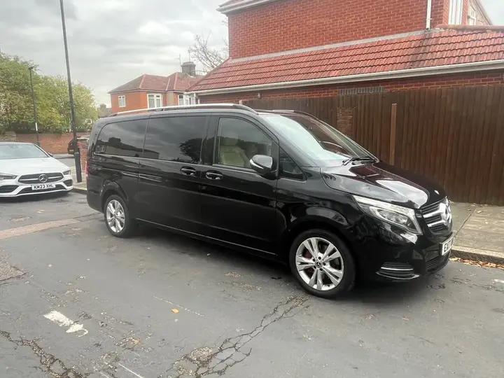 Mercedes-Benz V-Class 2017 photo 2