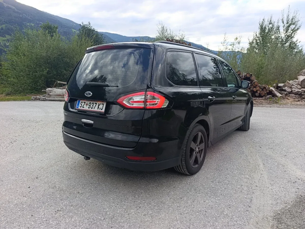 Ford Galaxy 2016 photo 3