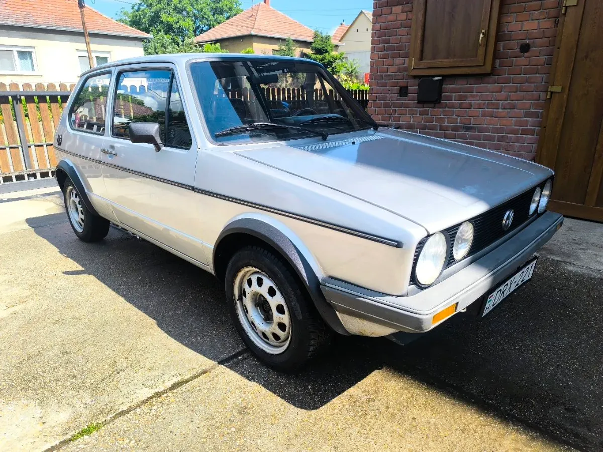 Volkswagen Golf 1983 photo 2