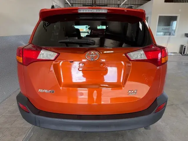 Toyota Rav4 2015 photo 4