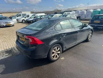 Volvo S60 2011 photo 2