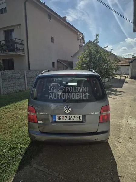 Volkswagen Touran 2004 photo 4