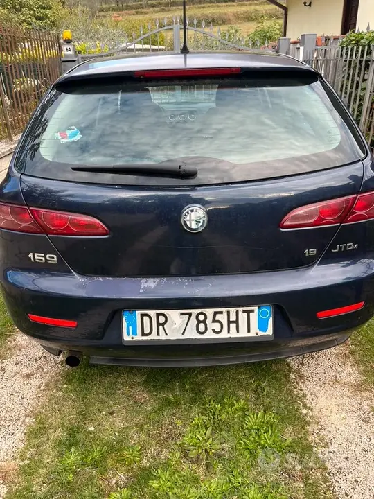 Alfa Romeo 159 2008 photo 2