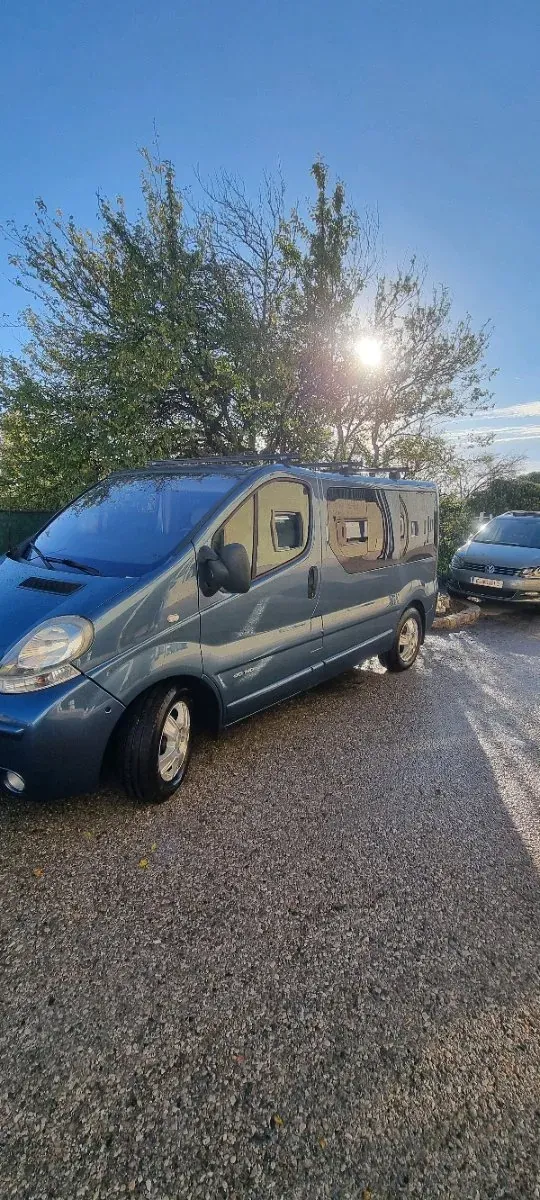 Renault Trafic 2005 photo 2