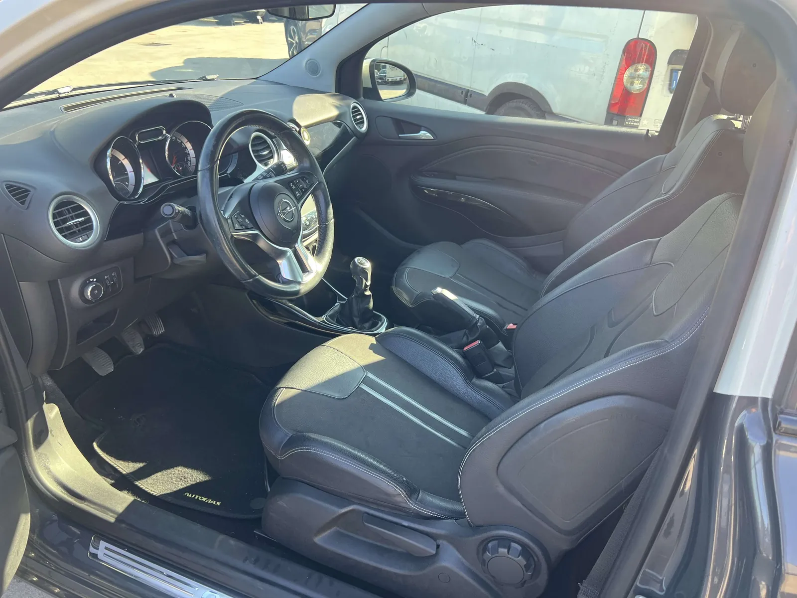 Opel Adam 2015 photo 5