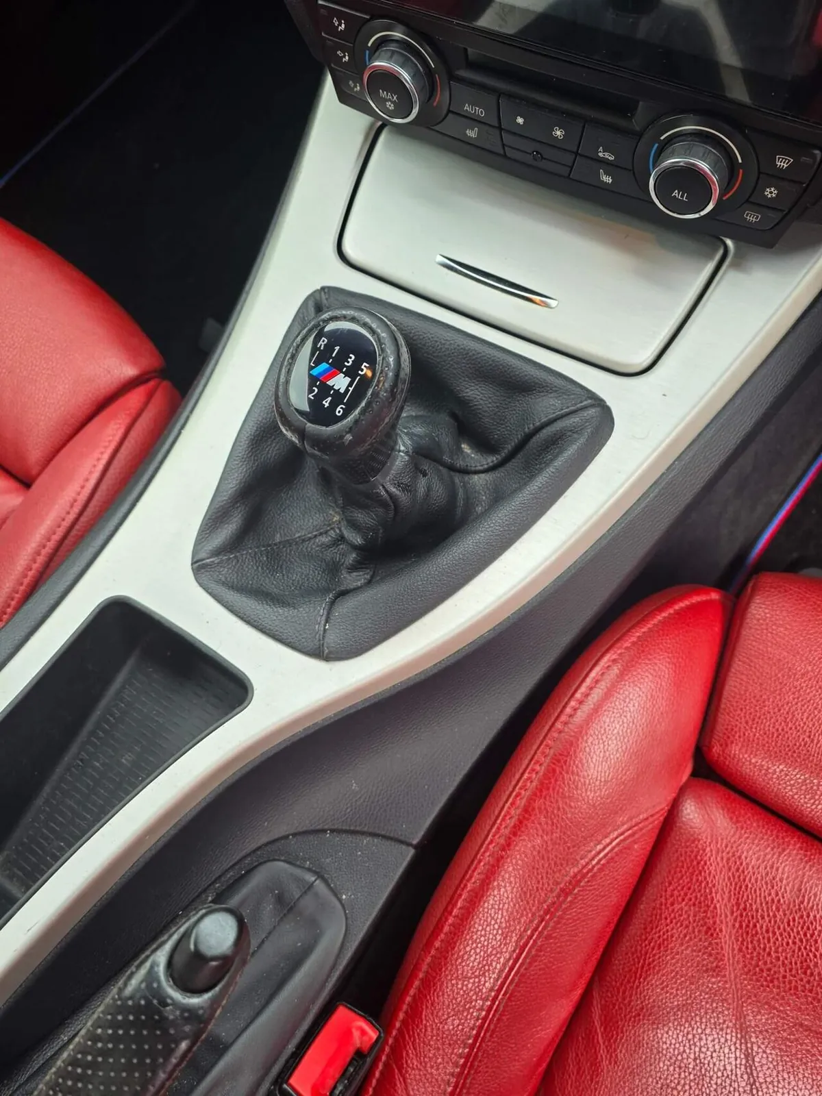 BMW 3 Series 2011 photo 4