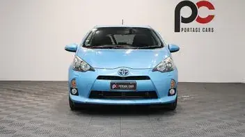 Toyota Aqua 2012 photo 3