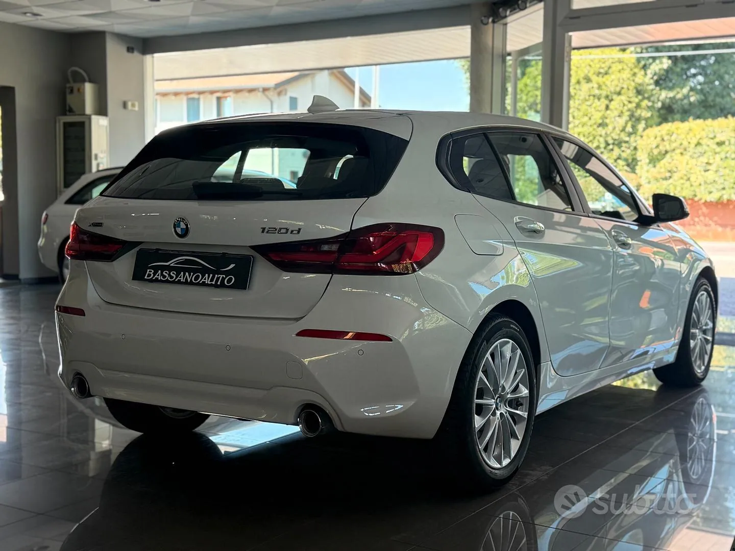 BMW 120D 2023 photo 4