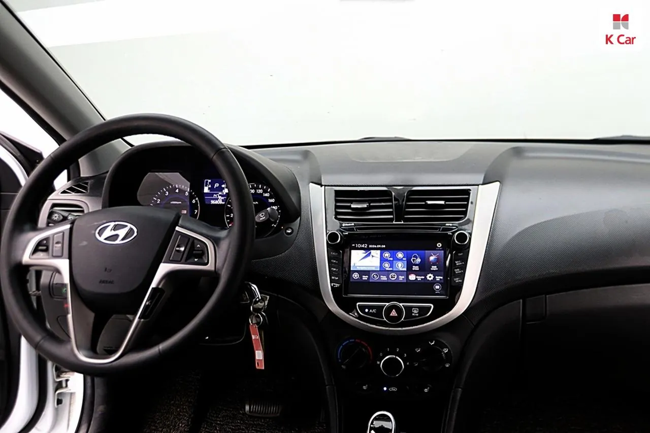 Hyundai Accent 2017 photo 5