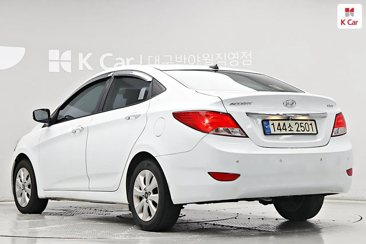 Hyundai Accent 2017 photo 2