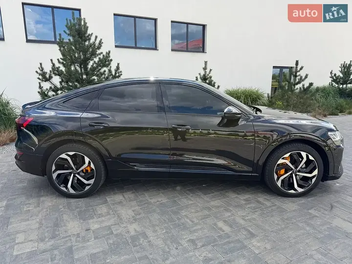 Audi E-Tron Sportback