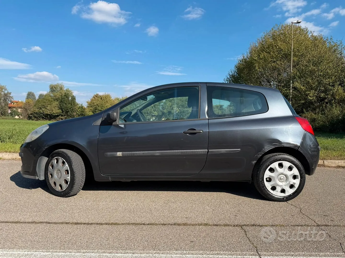 Renault Clio 2006 photo 3
