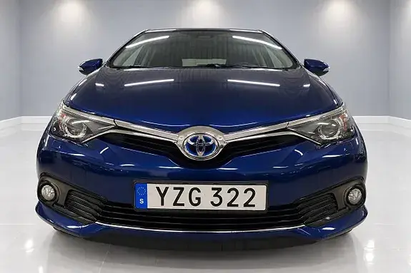 Toyota Auris 2017 photo 2