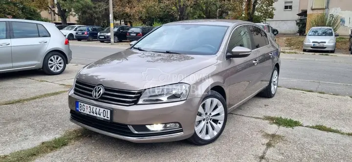 Volkswagen Passat 2011 photo 4