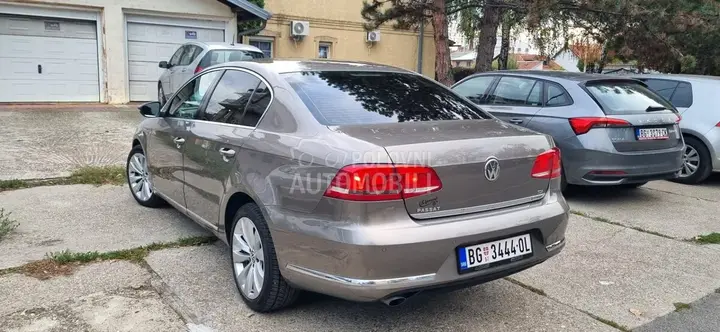 Volkswagen Passat 2011 photo 3