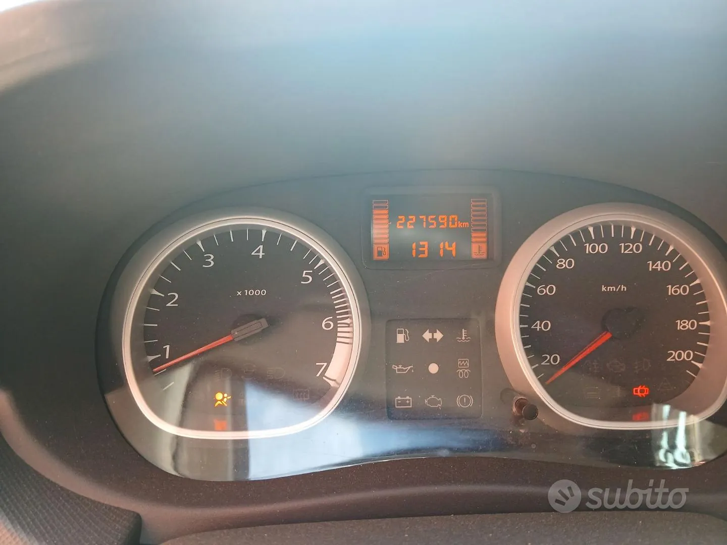 Dacia Duster 2012 photo 5