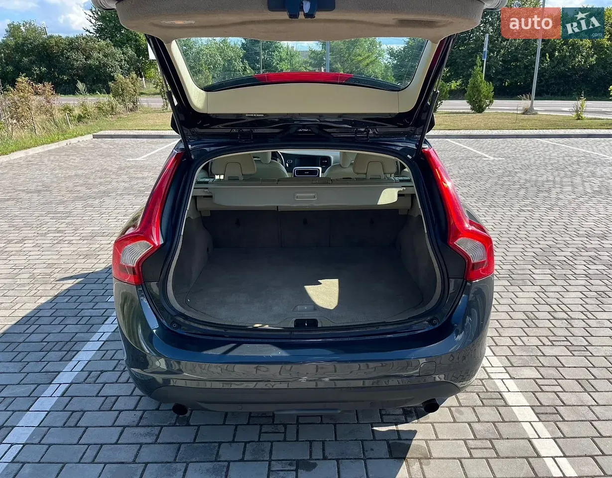Volvo V60 2013 photo 4