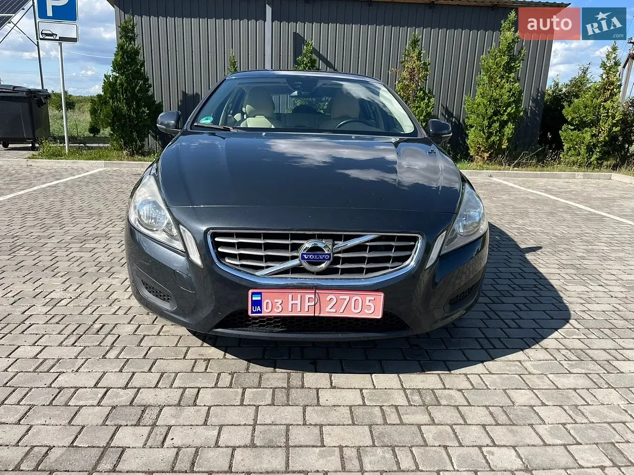 Volvo V60 2013 photo 2