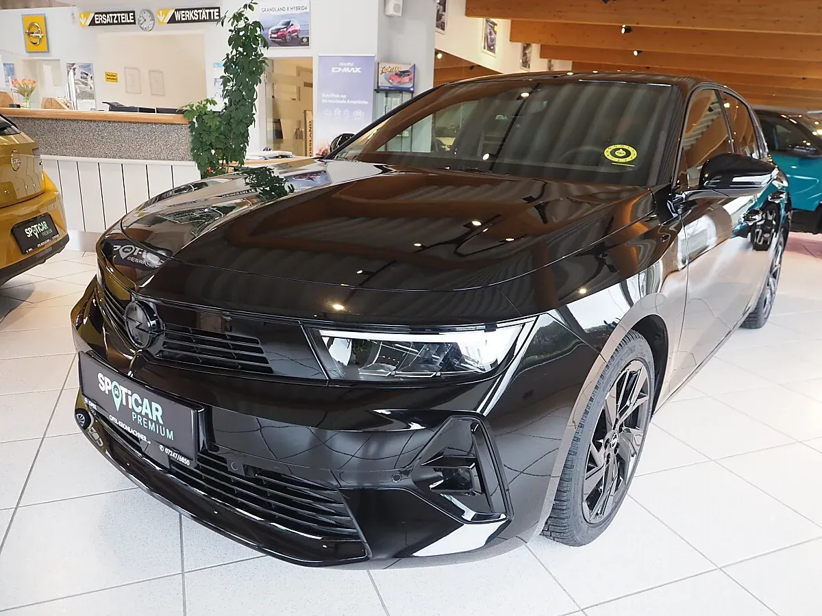 Opel Astra 2025 photo 2