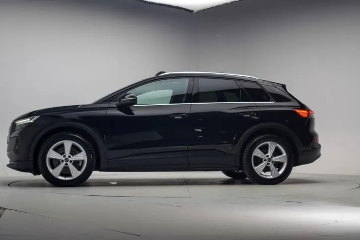 Audi Q4 E-Tron 2023 photo 2