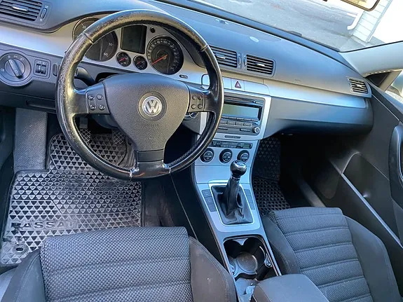 Volkswagen Passat 2009 photo 5