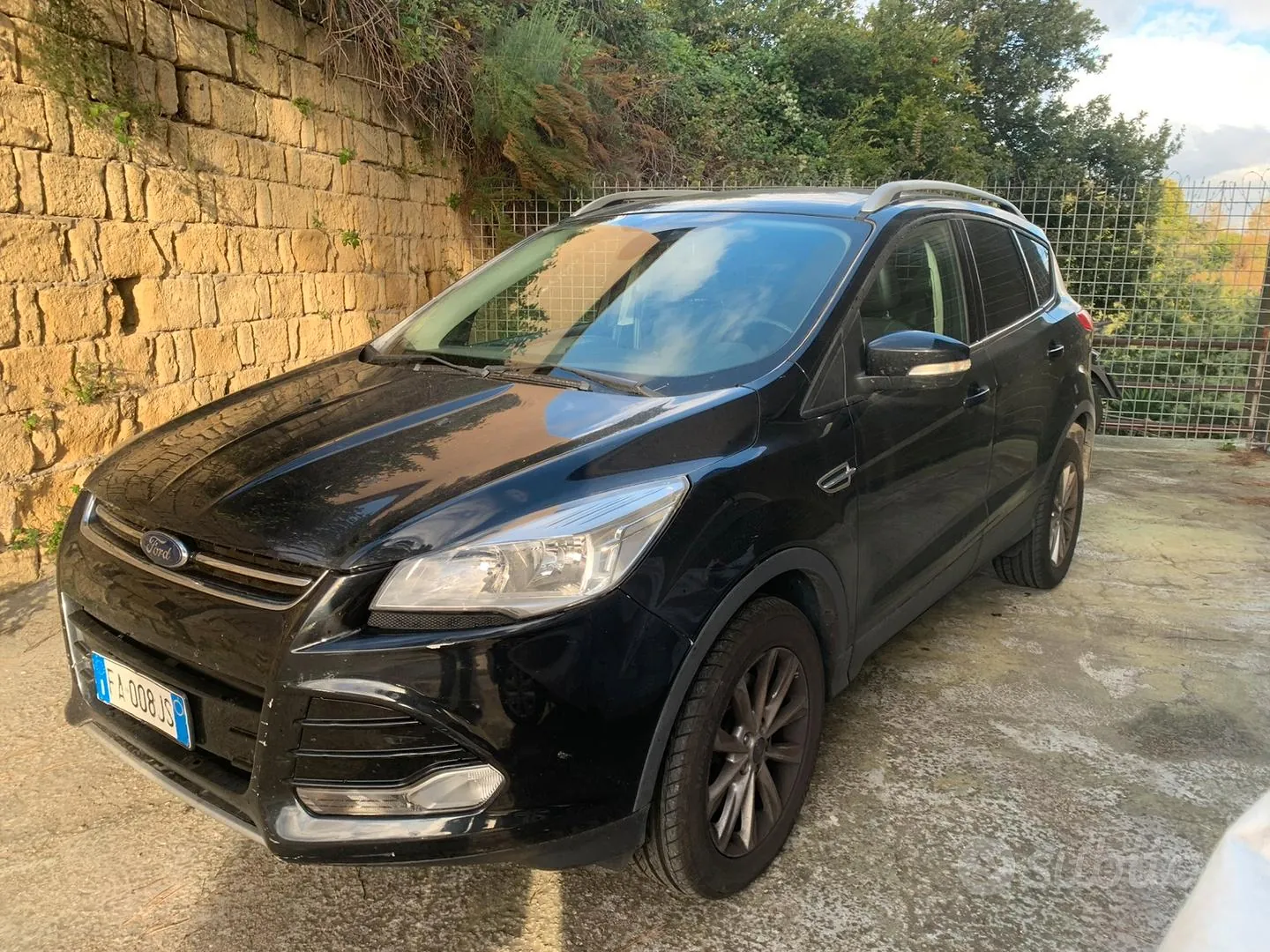 Ford Kuga 2015 photo 2