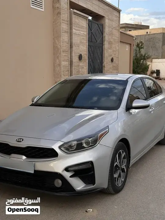 Kia Forte 2019 photo 4