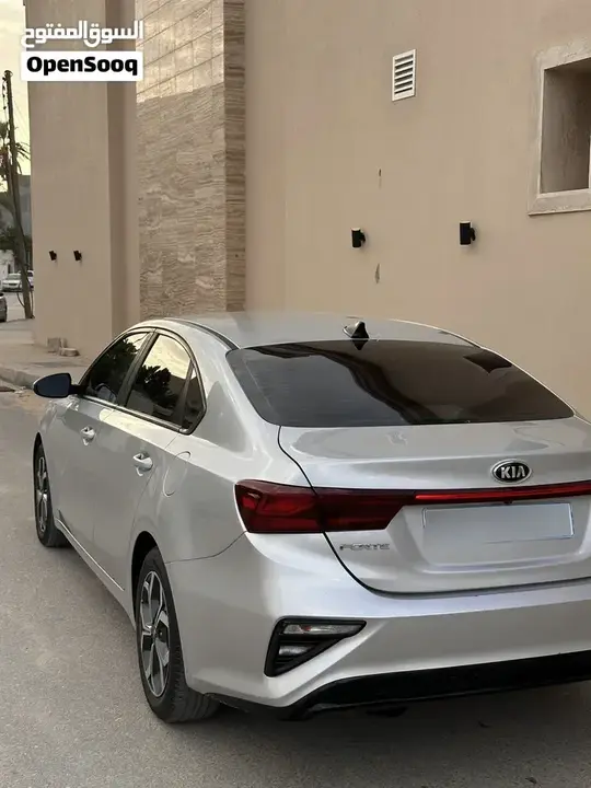 Kia Forte 2019 photo 3