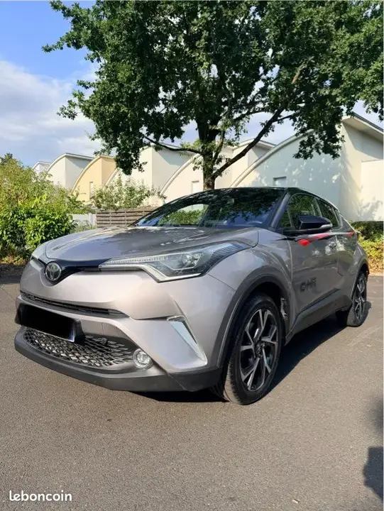 Toyota C-Hr 2017 photo 3
