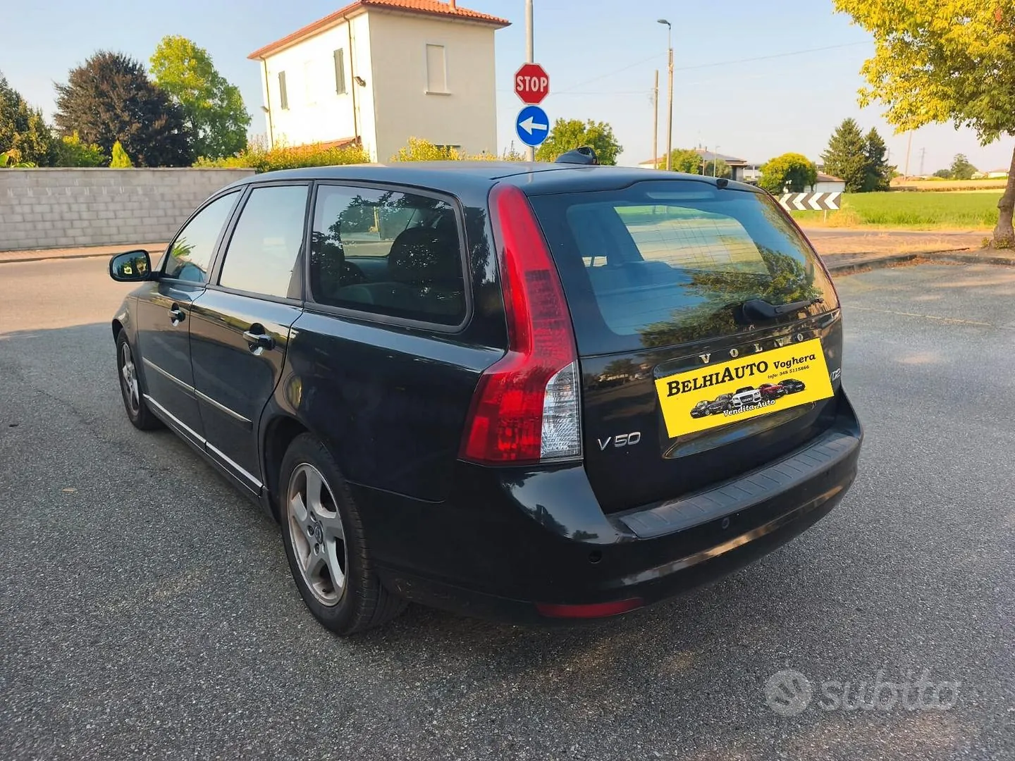 Volvo V50 2011 photo 2
