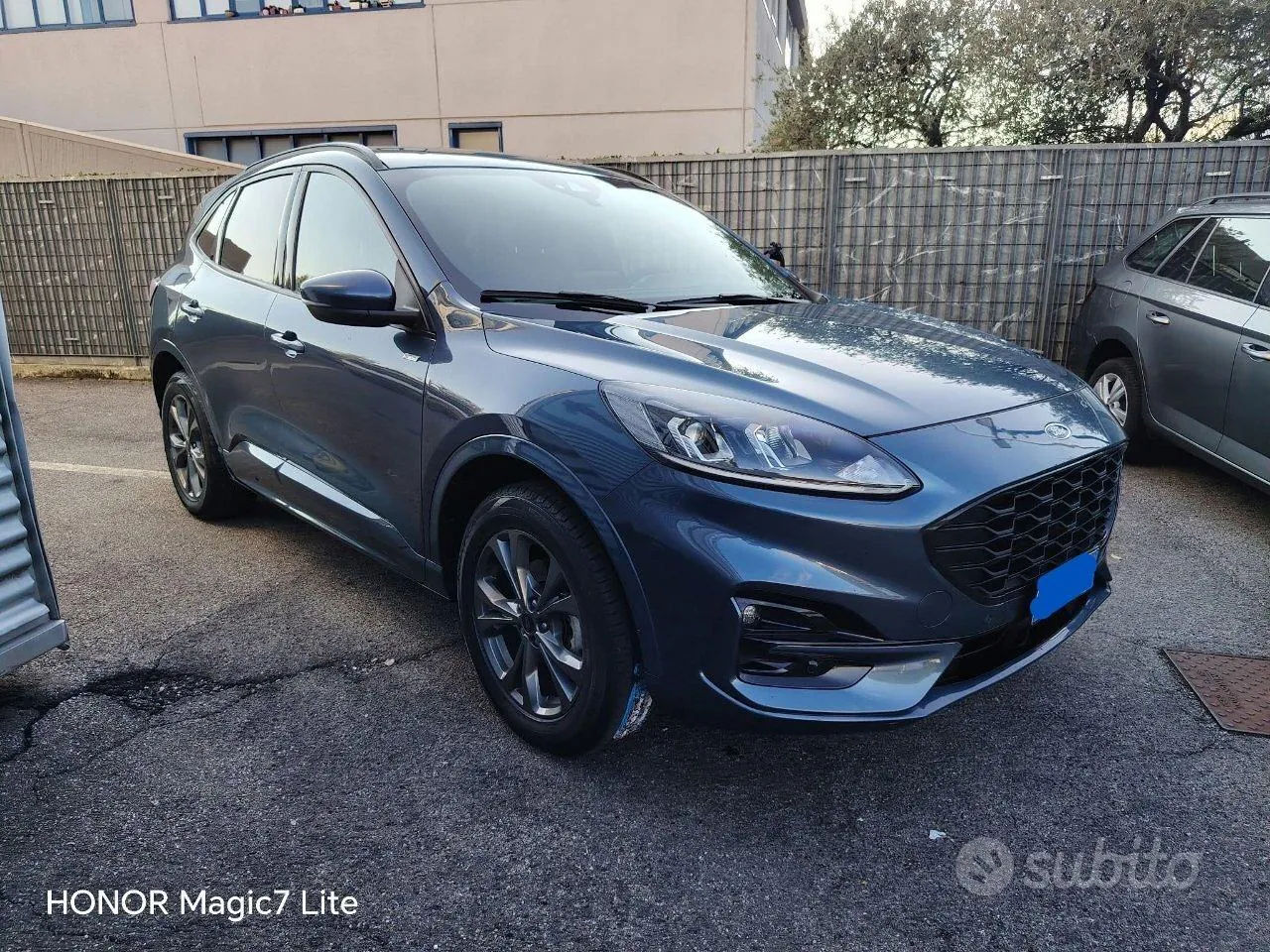Ford Kuga 2023 photo 2